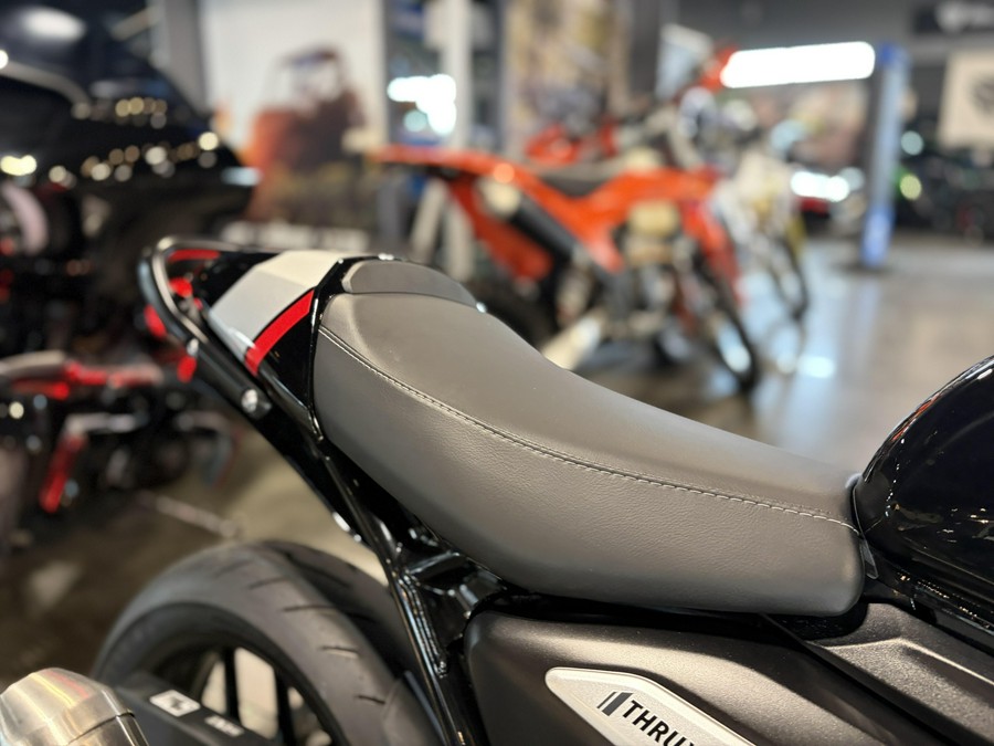 2026 Triumph Thruxton 400
