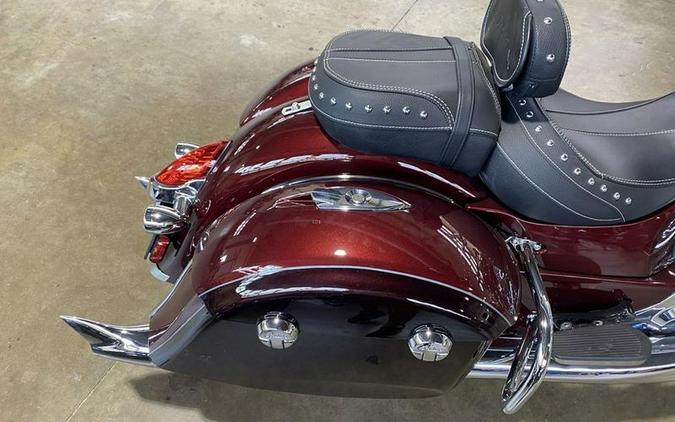 2022 Indian Motorcycle® Springfield® Maroon Metallic/Crimson Metallic