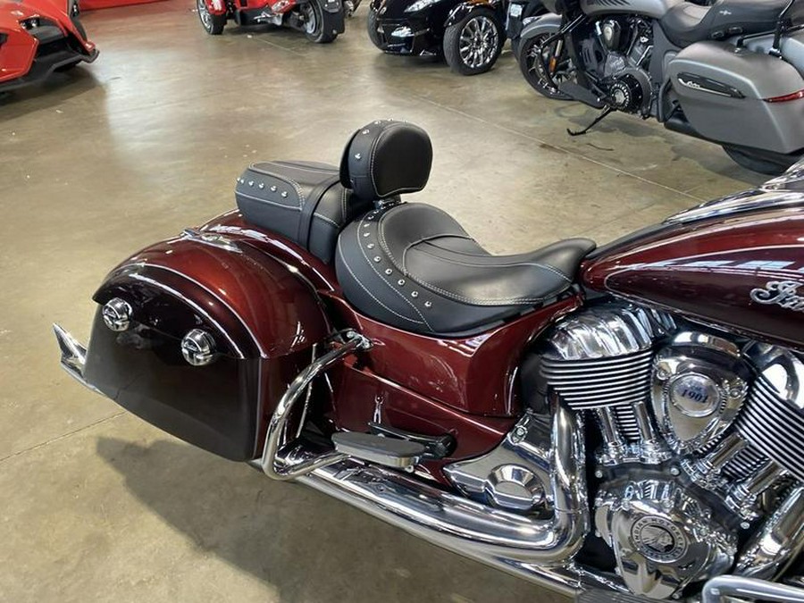 2022 Indian Motorcycle® Springfield® Maroon Metallic/Crimson Metallic