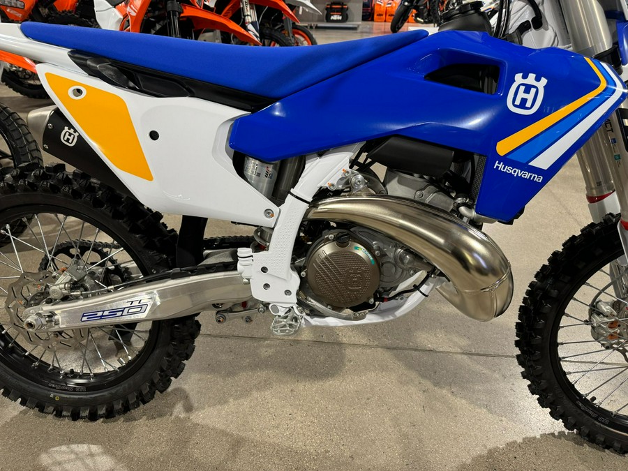 2025 Husqvarna TC 250 Heritage