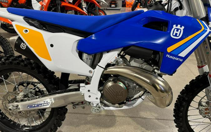 2025 Husqvarna TC 250 Heritage