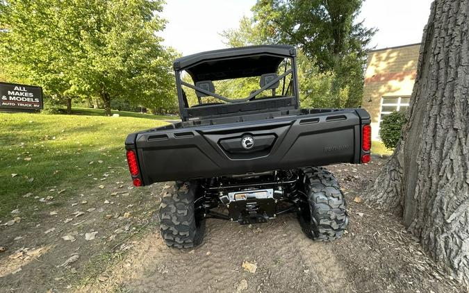 2024 Can-Am® Defender XT HD10