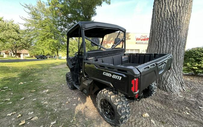 2024 Can-Am® Defender XT HD10