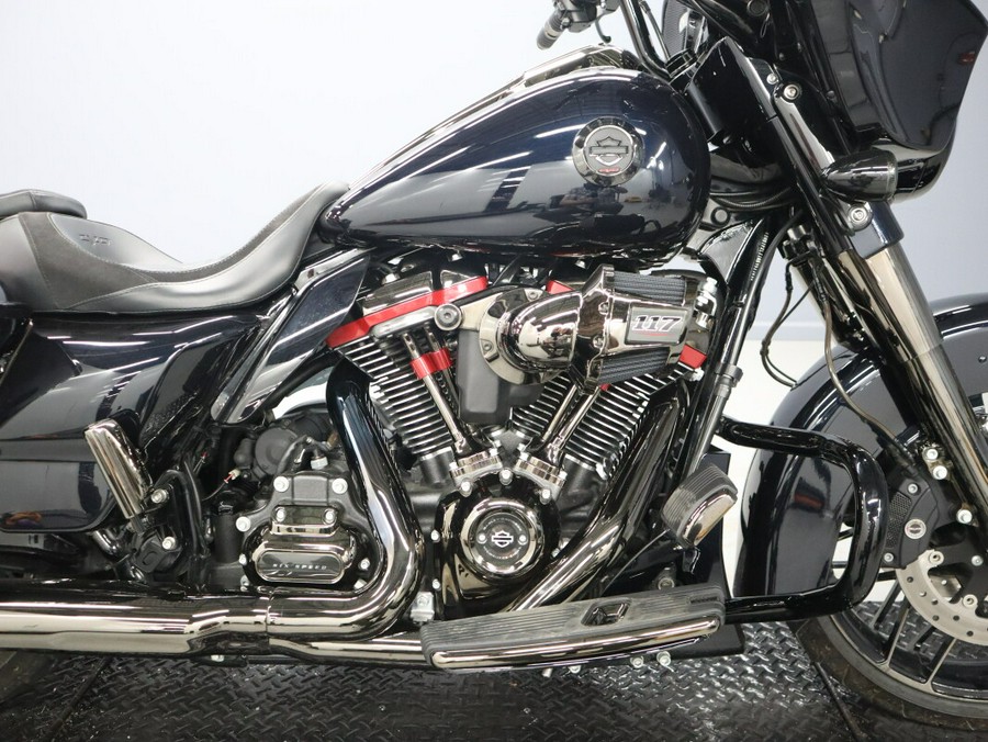 2022 Harley-Davidson CVO Street Glide