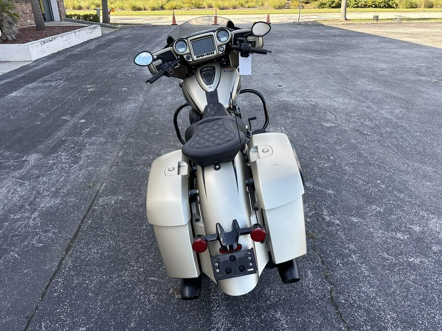 2022 Indian Motorcycle® Chieftain® Dark Horse® Icon Dirt Track Smoke