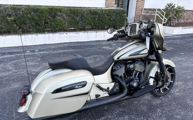 2022 Indian Motorcycle® Chieftain® Dark Horse® Icon Dirt Track Smoke