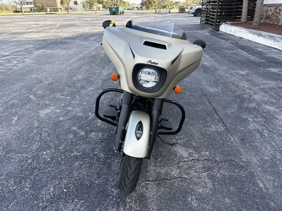 2022 Indian Motorcycle® Chieftain® Dark Horse® Icon Dirt Track Smoke