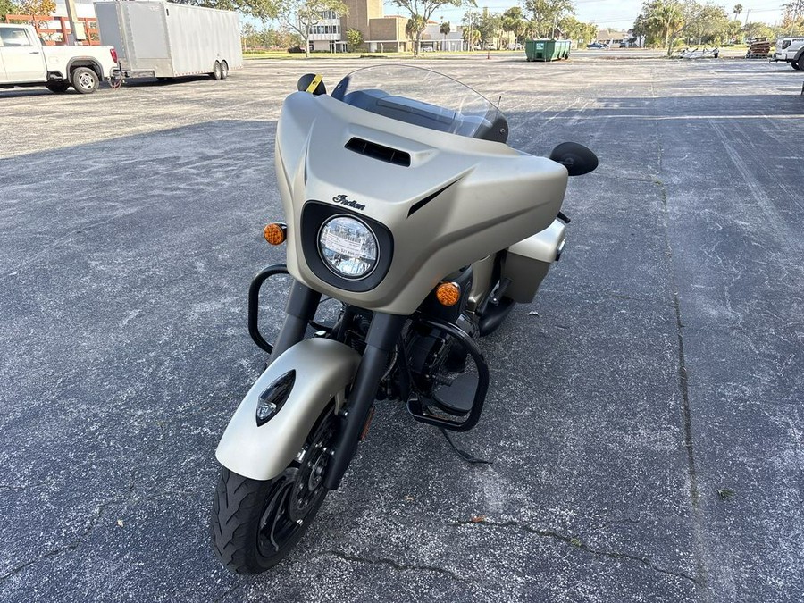 2022 Indian Motorcycle® Chieftain® Dark Horse® Icon Dirt Track Smoke