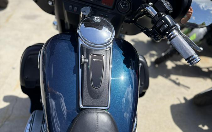 2004 HARLEY ULTRA CLASSIC ELECTRA GLIDE TRIKE