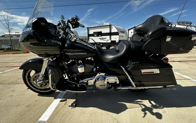 2011 Harley-Davidson Road Glide Ultra Vivid Black