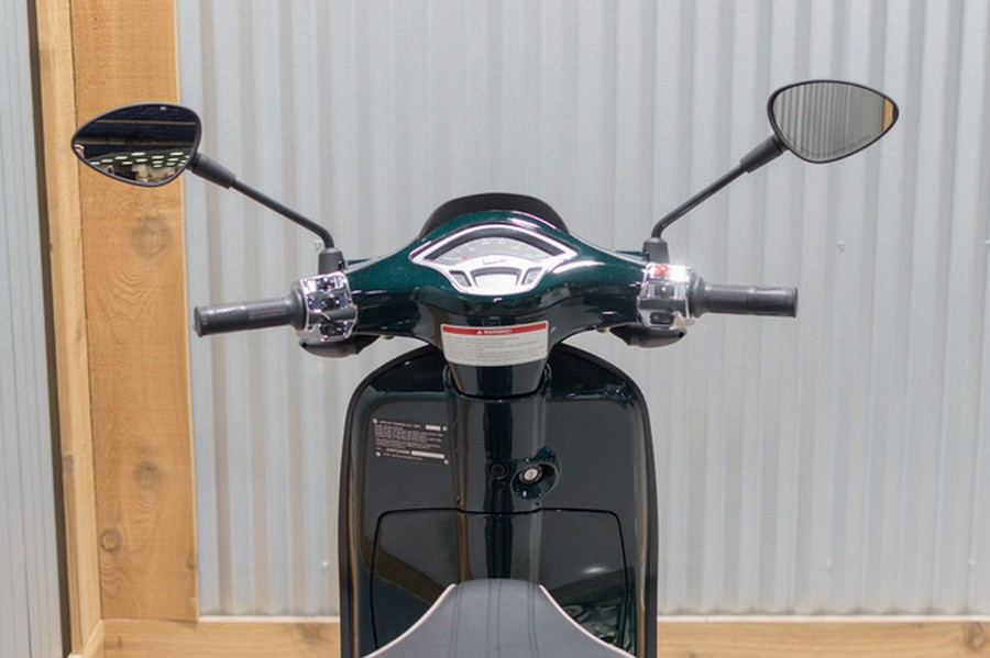 2022 Vespa Sprint 50 Racing Sixties