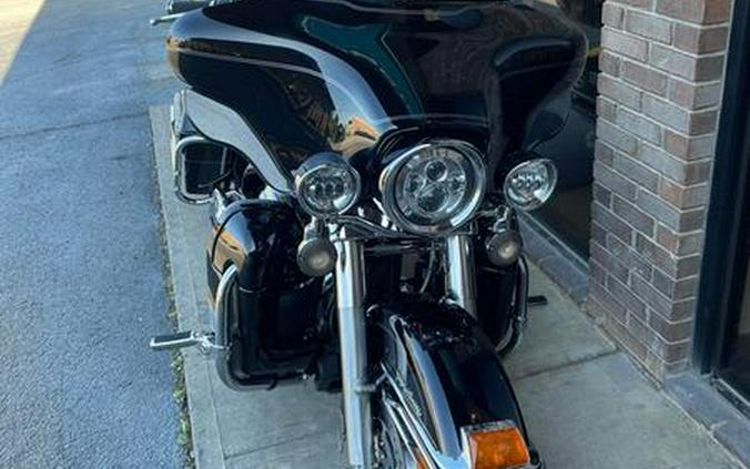 2013 Harley-Davidson® FLHTCU - Electra Glide® Ultra Classic®