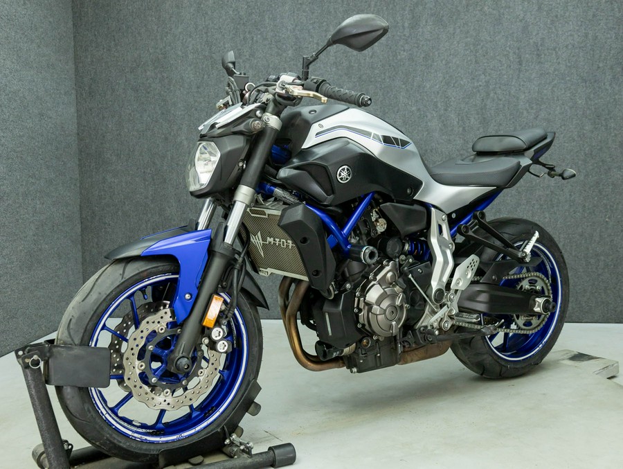 2016 YAMAHA FZ07 700