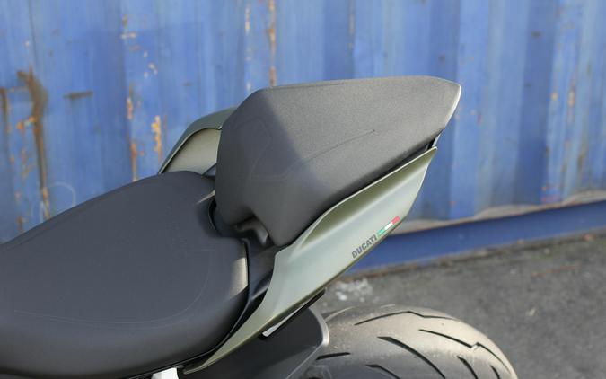 2024 Ducati Streetfighter V2