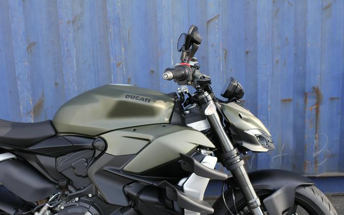 2024 Ducati Streetfighter V2