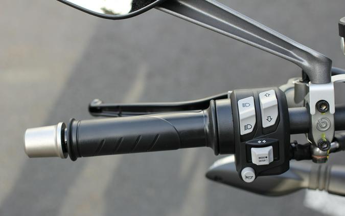 2024 Ducati Streetfighter V2