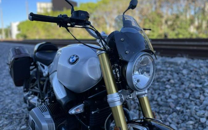 2016 BMW R nineT Scrambler Monolith Metallic Matt