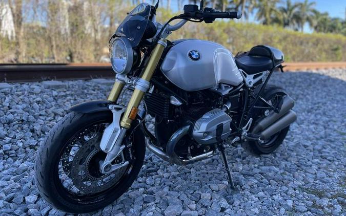 2016 BMW R nineT Scrambler Monolith Metallic Matt