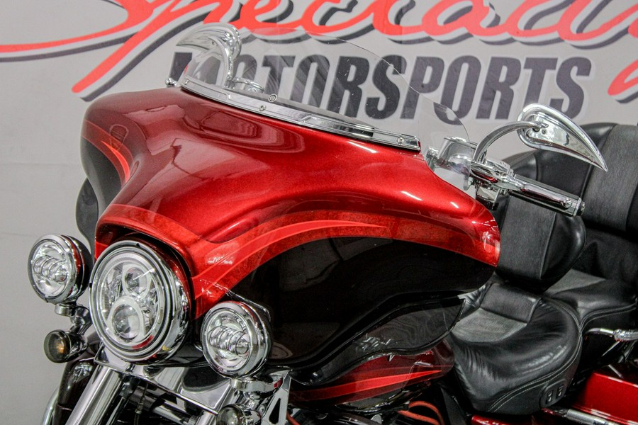 2009 Harley-Davidson CVO™ Ultra Classic® Electra Glide®