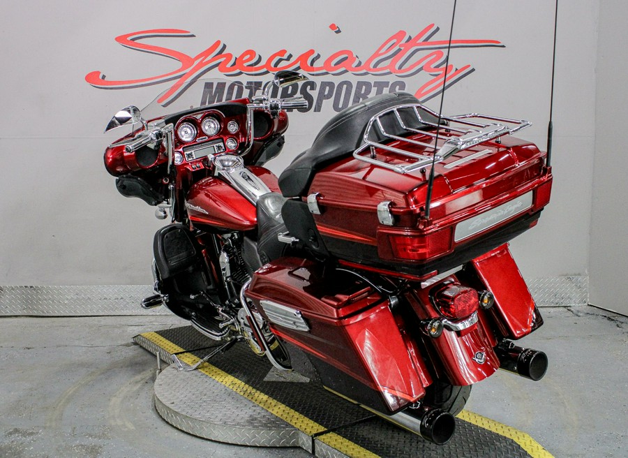 2009 Harley-Davidson CVO™ Ultra Classic® Electra Glide®
