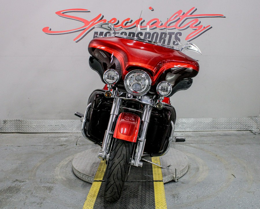 2009 Harley-Davidson CVO™ Ultra Classic® Electra Glide®