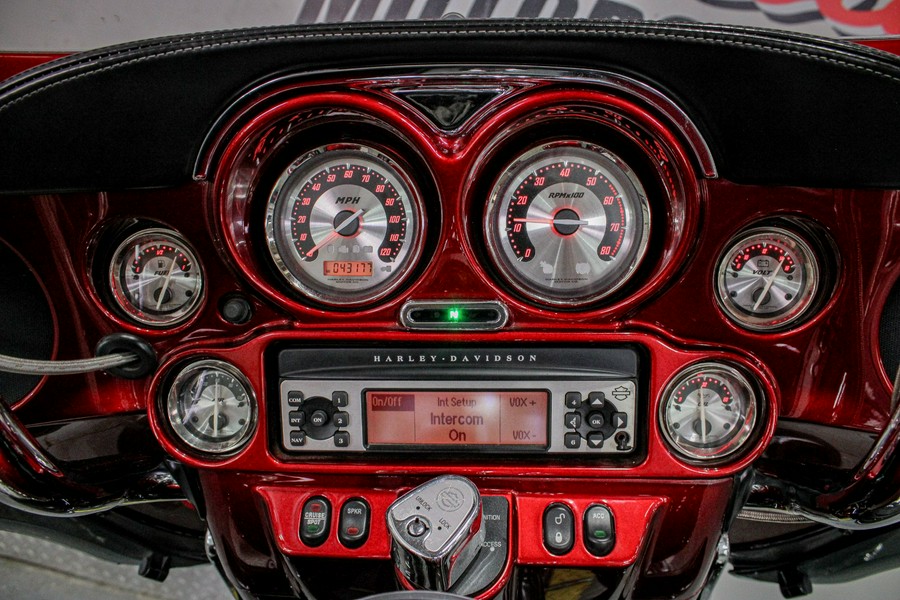 2009 Harley-Davidson CVO™ Ultra Classic® Electra Glide®