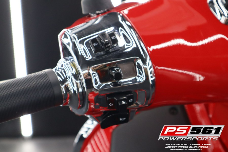 2024 Vespa GTS Super 300