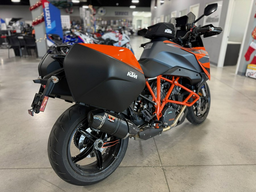 2023 KTM Super Duke GT