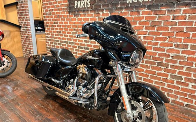 2016 Harley-Davidson FLHX - Street Glide