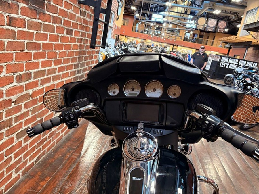 2016 Harley-Davidson FLHX - Street Glide