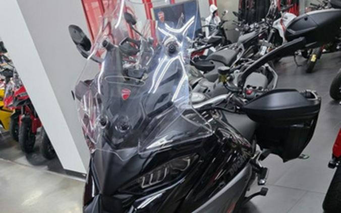 2027 Ducati Multistrada V4 S Travel & Radar Thrilling Black