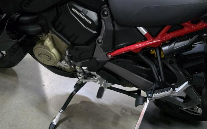 2027 Ducati Multistrada V4 S Travel & Radar Thrilling Black