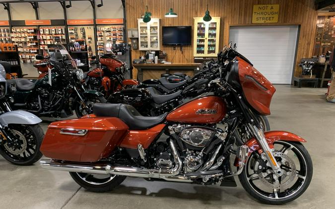 2024 Harley-Davidson® Street Glide® Whiskey Fire