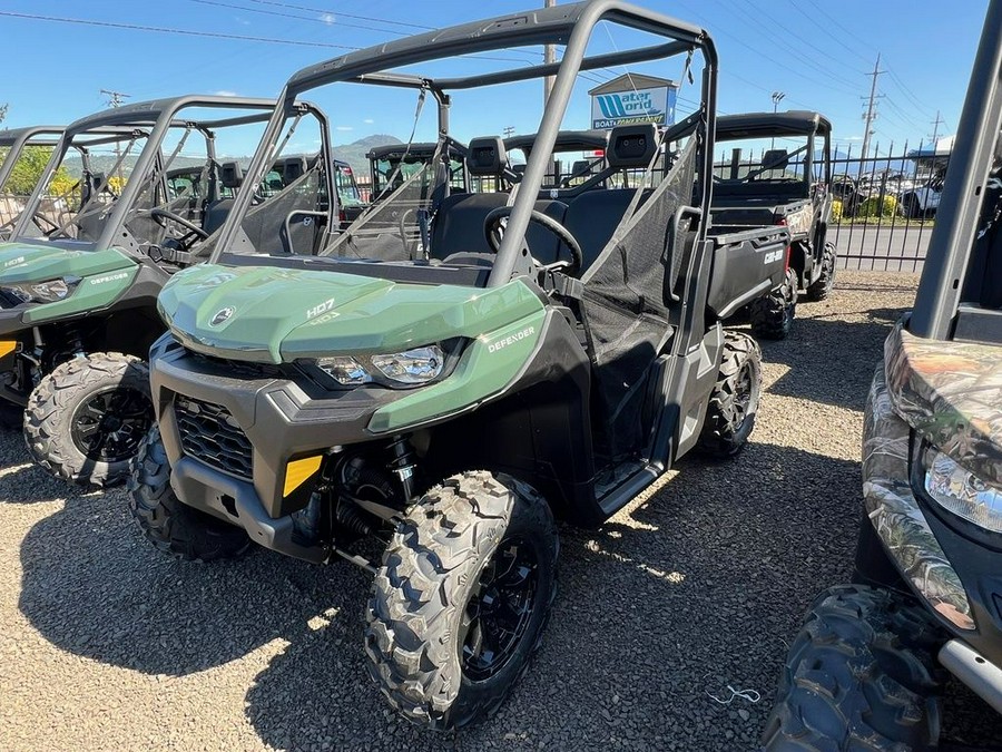 2024 Can-Am® Defender DPS HD7 Tundra Green