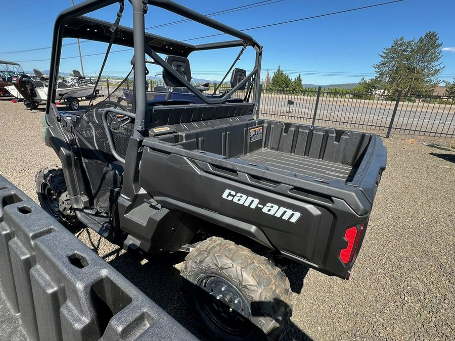 2024 Can-Am® Defender DPS HD7 Tundra Green