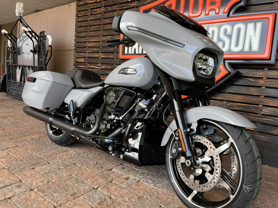 FLHX 2024 Street Glide®