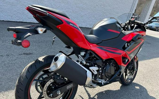 2024 Kawasaki Ninja® 500 ABS Passion Red/Metallic Flat Spark Black