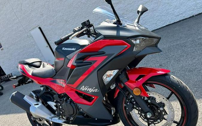 2024 Kawasaki Ninja® 500 ABS Passion Red/Metallic Flat Spark Black