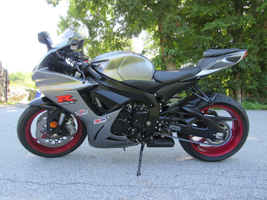 2018 Suzuki GSXR 600 WITH LOW MILES