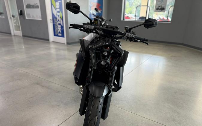 2026 KTM Super Duke R EVO 1390