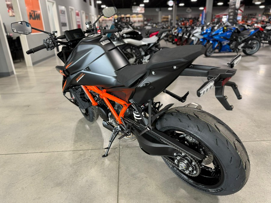 2026 KTM Super Duke R EVO