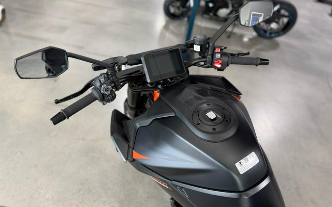 2026 KTM Super Duke R EVO 1390