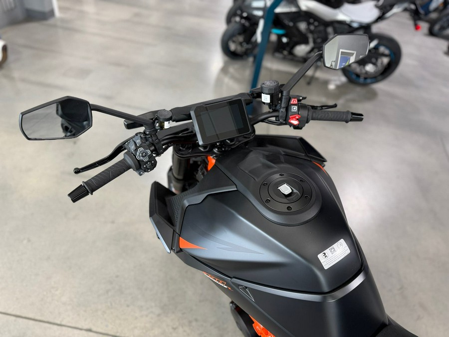 2026 KTM Super Duke R EVO