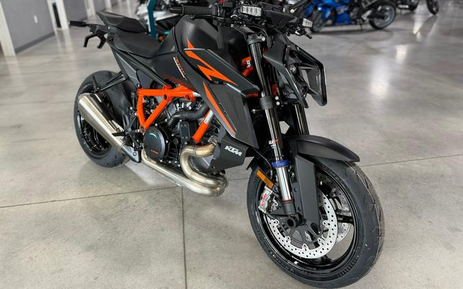 2026 KTM Super Duke R EVO 1390
