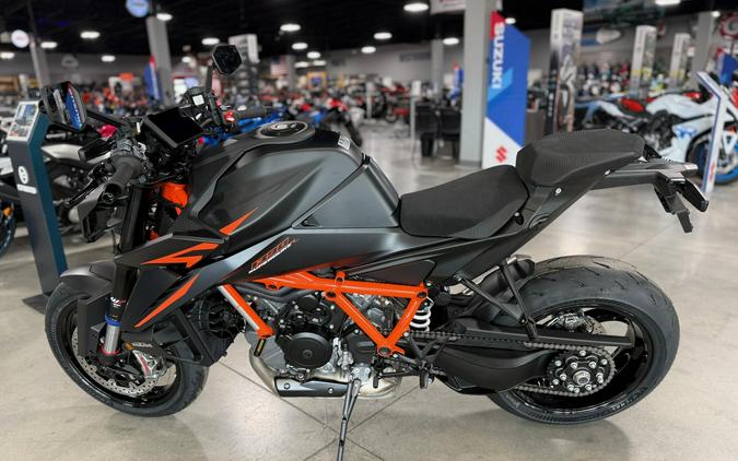 2026 KTM Super Duke R EVO 1390