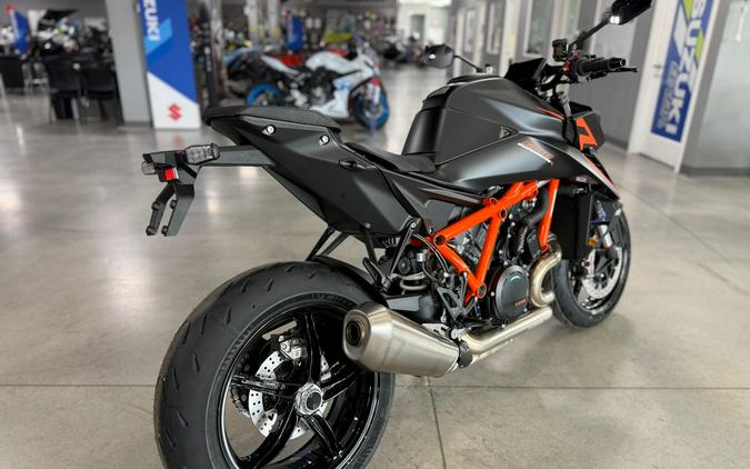 2026 KTM Super Duke R EVO 1390