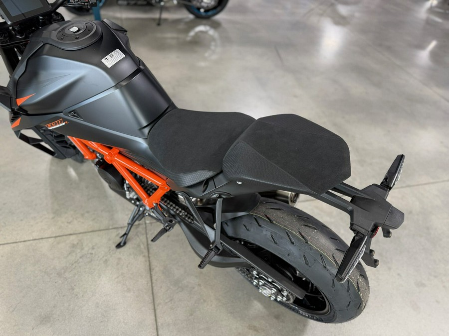 2026 KTM Super Duke R EVO