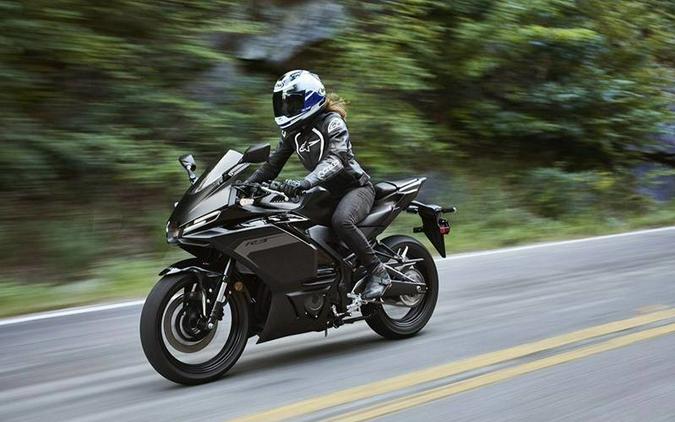 2025 Yamaha YZF-R3 ABS