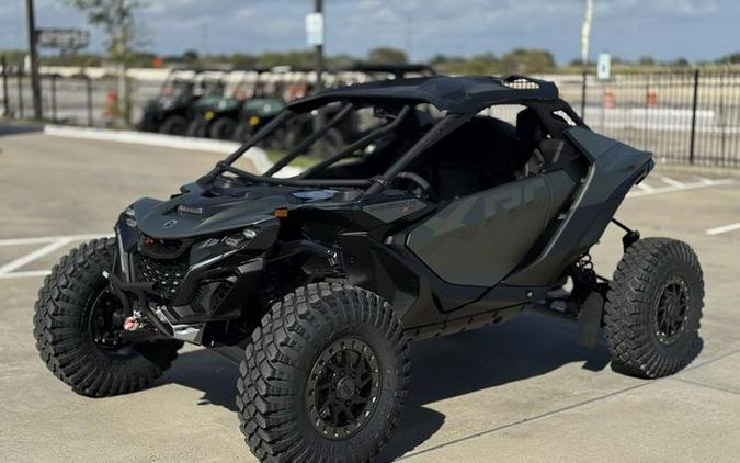 2026 Can-Am® Maverick R X rc