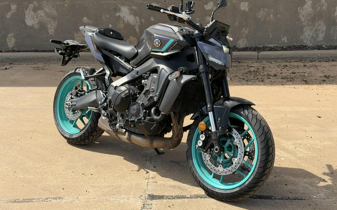 2024 YAMAHA MT-09 MIDNIGHT CYAN